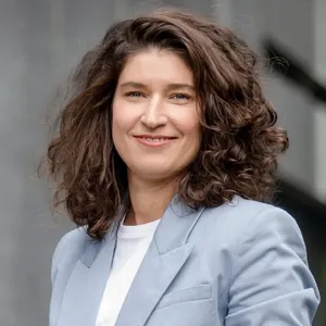 Prof Alexandra Andhov