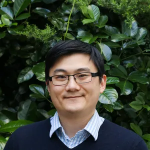 Dr Andrew Chen
